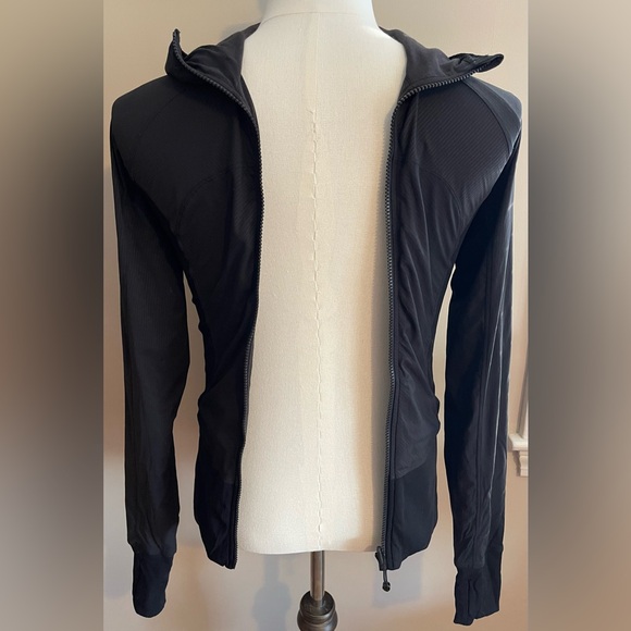 Lululemon In Flux Reversible Jacket - Picture 2 of 7